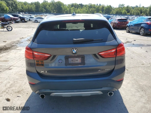 2020 BMW X1 xDrive28i with VIN WBXJG9C06L5P71539, listed as a Copart auction lot 68185654 with 51,652 mi miles and Salvage Title. Bid and sale history available at carsss.com. Image 6.