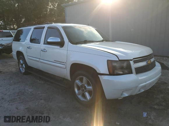 2008 Chevrolet Suburban LTZ z VIN 1GNFC16048R228113, wystawiony jako Copart lot #44743795 z przebiegiem 252 236 mil mil oraz Szkoda całkowita • Salvage title. Historia ofert i sprzedaży dostępna na DreamBid. Obrazek 4.