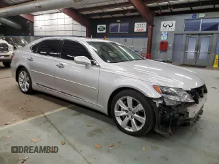 2008 Lexus LS 600h L with VIN JTHDU46F185002409, listed as a Copart auction lot 79900444 with 156,054 mi miles and Salvage title. Bid and sale history available at DreamBid. Image 4.