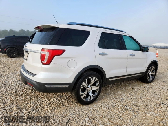 2019 Ford Explorer Limited with VIN 1FM5K7F8XKGA71847, listed as a Copart auction lot 60913055 with 89,329 mi miles and Salvage title. Bid and sale history available at DreamBid. Image 3.