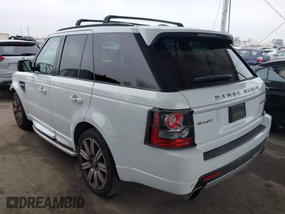 2013 Land Rover Range Rover Sport SC with VIN SALSH2E40DA800038, listed as a IAAI auction lot 42152992 with 119,438 mi miles and . Bid and sale history available at DreamBid. Image 3.