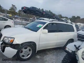 2006 Toyota Highlander w/3rd Row with VIN JTEEP21A560159637, listed as a IAAI auction lot 41628990 with 116,042 mi miles. Bid and sale history available at carsss.com. Image 13.