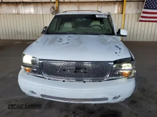 2001 GMC Yukon SLT with VIN 1GKEK13T81J167153, listed as a Copart auction lot 45693145 with 193,059 mi miles and Salvage Title. Bid and sale history available at carsss.com. Image 5.