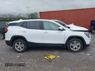 2024 GMC Terrain SLE z VIN 3GKALTEG3RL215881, wystawiony jako IAAI lot #41929569 z przebiegiem Nie podano mil oraz . Historia ofert i sprzedaży dostępna na DreamBid. Obrazek 12.
