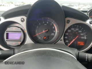 2017 Nissan 370Z z VIN JN1AZ4EH9HM952650, wystawiony jako Copart lot #49354135 z przebiegiem 62 141 mil mil oraz Szkoda całkowita • Salvage title. Historia ofert i sprzedaży dostępna na DreamBid. Obrazek 9.