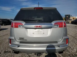 2017 GMC Terrain Denali z VIN 2GKFLRE35H6101180, wystawiony jako Copart lot #41819415 z przebiegiem 58 678 mil mil oraz Szkoda całkowita • Salvage title. Historia ofert i sprzedaży dostępna na DreamBid. Obrazek 6.