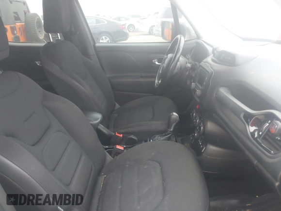2016 Jeep Renegade Latitude with VIN ZACCJBBT7GPC87306, listed as a IAAI auction lot 41078571 with 75,549 mi miles. Bid and sale history available at carsss.com. Image 5.