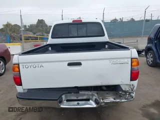 2003 Toyota Tacoma PreRunner z VIN 5TEGN92N83Z221444, wystawiony jako IAAI lot #42433353 z przebiegiem 148 600 mil mil oraz . Historia ofert i sprzedaży dostępna na DreamBid. Obrazek 16.