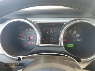 2005 Ford Mustang Deluxe z VIN 1ZVFT80N655102311, wystawiony jako Copart lot #64071685 z przebiegiem 147 413 mil mil oraz Szkoda całkowita • Salvage title. Historia ofert i sprzedaży dostępna na DreamBid. Obrazek 9.