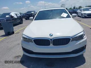 2018 BMW 5 Series 540i с VIN WBAJE5C5XJWA96101, выставлен на аукционе IAAI как лот 42268201 с пробегом 111 626 миль миль и . История ставок и продаж доступна на DreamBid. Изображение 12.
