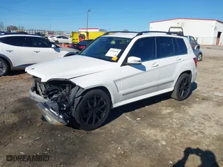 2014 Mercedes-Benz GLK-Class GLK 250 BlueTEC with VIN WDCGG0EB5EG316507, listed as a IAAI auction lot 41341696 with 117,885 mi miles. Bid and sale history available at carsss.com. Image 18.