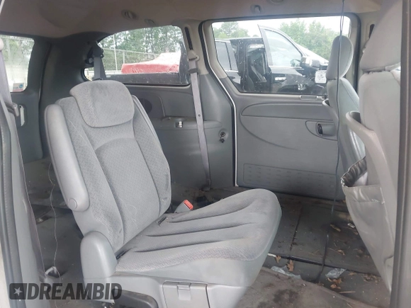 2005 Chrysler Town & Country LX z VIN 2C4GP44RX5R553178, wystawiony jako IAAI lot #42490536 z przebiegiem 206 645 mil mil oraz . Historia ofert i sprzedaży dostępna na DreamBid. Obrazek 8.