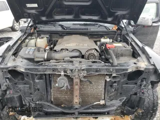 2008 Hummer H3 SUV Alpha with VIN 5GTEN63L988187163, listed as a Copart auction lot 84388474 with 216,831 mi miles and Salvage Title. Bid and sale history available at carsss.com. Image 12.