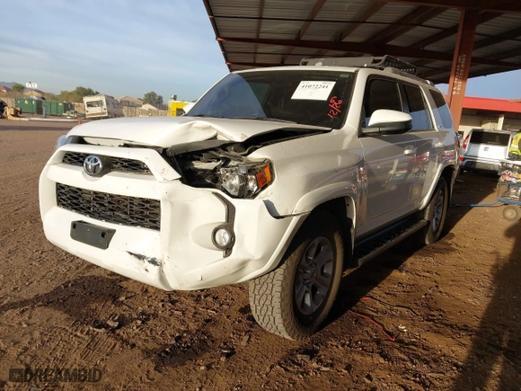 2018 Toyota 4Runner SR5 with VIN JTEZU5JR2J5181608, listed as a IAAI auction lot 41072241 with 104,230 mi miles. Bid and sale history available at carsss.com. Image 17.