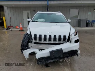 2015 Jeep Cherokee Latitude z VIN 1C4PJMCS3FW625935, wystawiony jako Copart lot #57577905 z przebiegiem 149 317 mil mil oraz Nie do naprawy • Non repairable. Historia ofert i sprzedaży dostępna na DreamBid. Obrazek 5.
