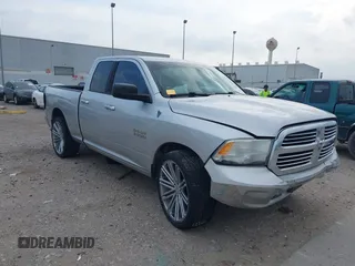 2013 Ram 1500 SLT z VIN 1C6RR6GP7DS513010, wystawiony jako IAAI lot #42204270 z przebiegiem 306 879 mil mil oraz . Historia ofert i sprzedaży dostępna na DreamBid. Obrazek 1.