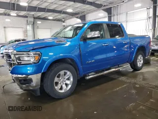 2021 Ram 1500 Laramie z VIN 1C6SRFJT3MN583822, wystawiony jako Copart lot #52979045 z przebiegiem 34 095 mil mil oraz Szkoda całkowita • Salvage title. Historia ofert i sprzedaży dostępna na DreamBid. Obrazek 1.