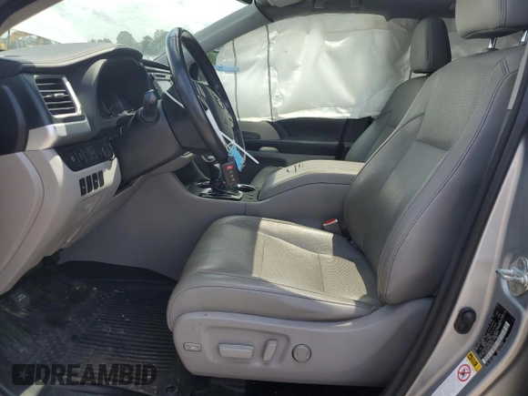 2018 Toyota Highlander Limited z VIN 5TDDZRFH4JS865237, wystawiony jako Copart lot #55417765 z przebiegiem 97 421 mil mil oraz Szkoda całkowita • Salvage title. Historia ofert i sprzedaży dostępna na DreamBid. Obrazek 7.
