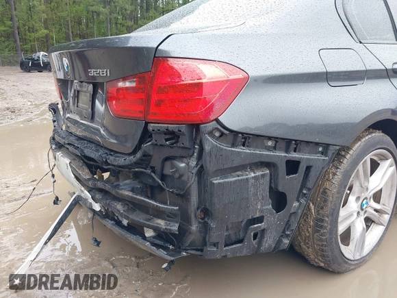 2015 BMW 3 Series 328i xDrive with VIN WBA3B3C53FF545614, listed as a IAAI auction lot 42020617 with 133,107 mi miles and . Bid and sale history available at DreamBid. Image 19.