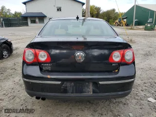 2008 Volkswagen Passat Sedan Komfort with VIN WVWAK73C78E128067, listed as a Copart auction lot 72686954 with 124,482 mi miles and Clean Title. Bid and sale history available at carsss.com. Image 6.