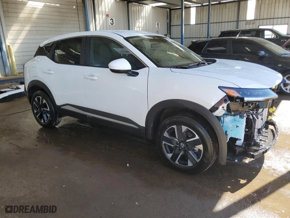 2025 Nissan Kicks SV with VIN 3N8AP6CB5SL352968, listed as a Copart auction lot 50879905 with 3,846 mi miles and Clean Title. Bid and sale history available at carsss.com. Image 4.