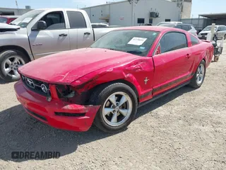 2008 Ford Mustang Deluxe with VIN 1ZVHT80N685116559, listed as a IAAI auction lot 41778691 with 94,514 mi miles and . Bid and sale history available at DreamBid. Image 2.