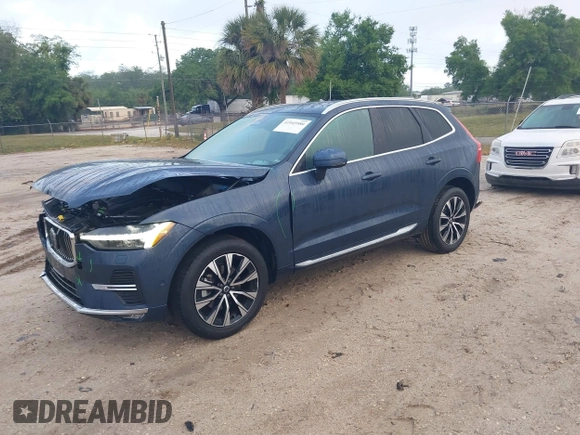 2023 Volvo XC60 Plus Bright Theme with VIN YV4L12RN4P1375945, listed as a IAAI auction lot 41945980 with 27,609 mi miles. Bid and sale history available at carsss.com. Image 2.