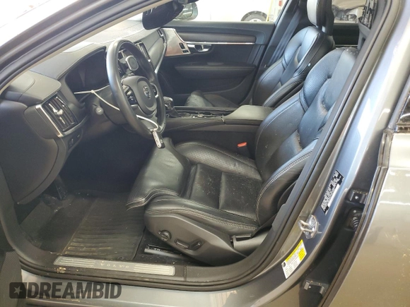 2018 Volvo V90 z VIN YV4A22NL6J1026625, wystawiony jako Copart lot #48945545 z przebiegiem 108 622 mil mil oraz Szkoda całkowita • Salvage title. Historia ofert i sprzedaży dostępna na DreamBid. Obrazek 7.