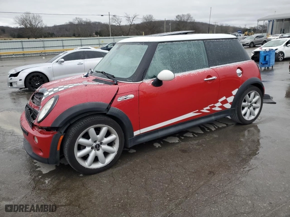 2004 MINI Cooper Hardtop S with VIN WMWRE33424TD79659, listed as a Copart auction lot 41583865 with 189,610 mi miles and Clean Title. Bid and sale history available at carsss.com. Image 1.