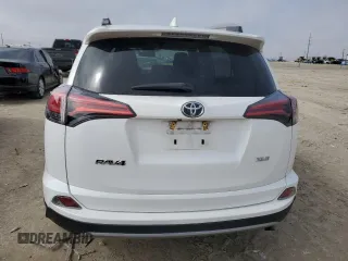 2018 Toyota RAV4 XLE z VIN 2T3WFREV0JW513389, wystawiony jako Copart lot #45601215 z przebiegiem Nie podano mil oraz Szkoda całkowita • Salvage title. Historia ofert i sprzedaży dostępna na DreamBid. Obrazek 6.