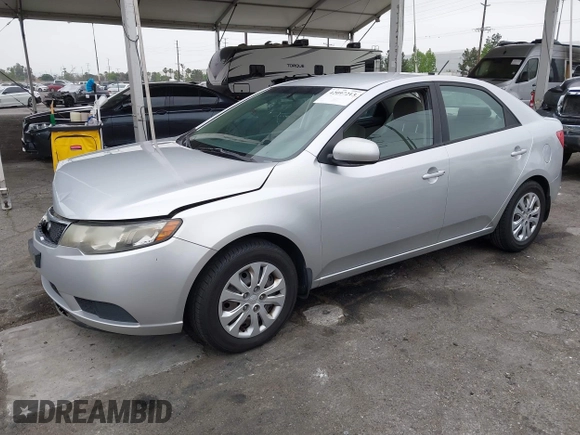 2013 Kia Forte LX with VIN KNAFT4A21D5739585, listed as a IAAI auction lot 42097213 with 195,500 mi miles. Bid and sale history available at carsss.com. Image 18.