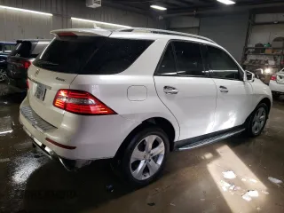 2015 Mercedes-Benz M 400 with VIN 4JGDA5GB0FA535623, listed as a Copart auction lot 45979705 with 115,592 mi miles and Salvage Title. Bid and sale history available at DreamBid. Image 3.