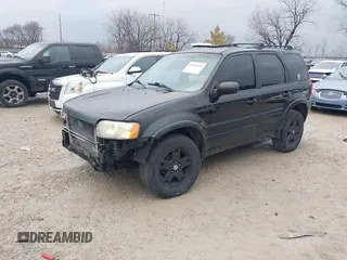 2004 Ford Escape Limited with VIN 1FMCU94124KA36321, listed as a IAAI auction lot 41565490 with 203,933 mi miles. Bid and sale history available at carsss.com. Image 2.