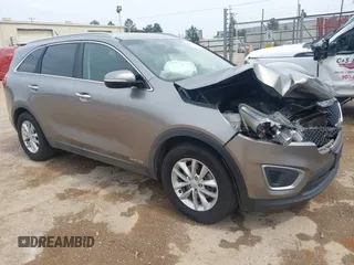 2017 Kia Sorento LX z VIN 5XYPGDA52HG333155, wystawiony jako IAAI lot #42277089 z przebiegiem 110 311 mil mil oraz . Historia ofert i sprzedaży dostępna na DreamBid. Obrazek 1.