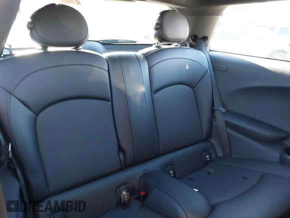 2014 MINI Hardtop with VIN WMWXM5C51ET972099, listed as a IAAI auction lot 41595497 with 113,496 mi miles and . Bid and sale history available at DreamBid. Image 8.