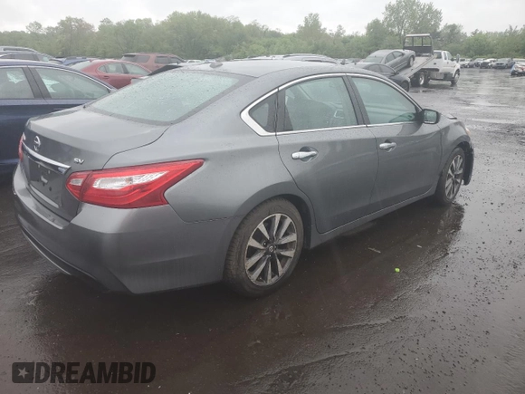 2017 Nissan Altima S z VIN 1N4AL3AP4HC243691, wystawiony jako Copart lot #56223285 z przebiegiem 101 332 mil mil oraz Szkoda całkowita • Salvage title. Historia ofert i sprzedaży dostępna na DreamBid. Obrazek 3.