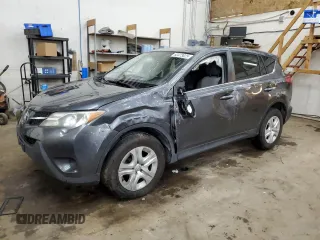 2015 Toyota RAV4 LE z VIN JTMBFREVXFD174577, wystawiony jako Copart lot #60473025 z przebiegiem 92 195 mil mil oraz Szkoda całkowita • Salvage title. Historia ofert i sprzedaży dostępna na DreamBid. Obrazek 1.