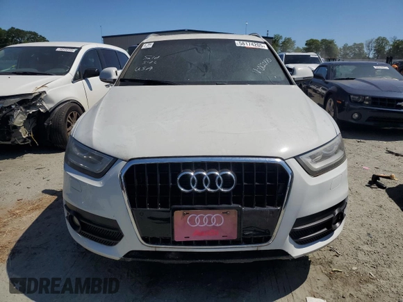 2015 Audi Q3 Premium Plus with VIN WA1EFCFS6FR012070, listed as a Copart auction lot 58174205 with 158,918 mi miles and Clean title. Bid and sale history available at DreamBid. Image 5.