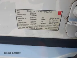 2014 Tesla Model S 60 с VIN 5YJSA1H18EFP29428, выставлен на аукционе IAAI как лот 42690205 с пробегом 54 435 миль миль и . История ставок и продаж доступна на DreamBid. Изображение 9.