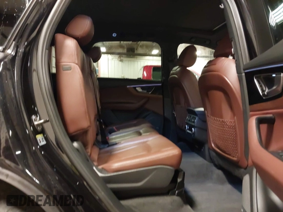 2017 Audi Q7 Prestige with VIN WA1VABF71HD043036, listed as a IAAI auction lot 42255140 with 90,009 mi miles and . Bid and sale history available at DreamBid. Image 8.