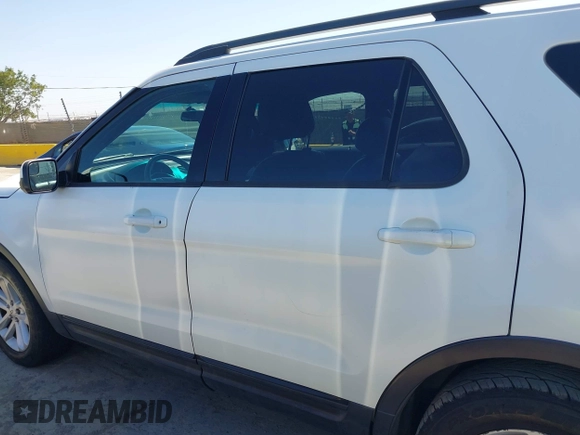2014 Ford Explorer with VIN 1FM5K7B83EGB18873, listed as a IAAI auction lot 42280717 with 117,579 mi miles and . Bid and sale history available at DreamBid. Image 14.