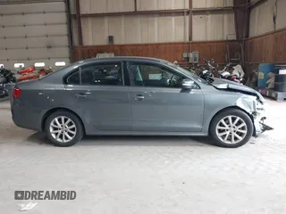 2012 Volkswagen Jetta SE с VIN 3VWDP7AJ6CM065513, выставлен на аукционе IAAI как лот 42348236 с пробегом 144 035 миль миль и . История ставок и продаж доступна на DreamBid. Изображение 14.