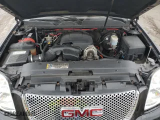 2008 GMC Yukon XL Denali with VIN 1GKFK66878J168720, listed as a Copart auction lot 73478744 with 228,015 mi miles and Salvage Title. Bid and sale history available at carsss.com. Image 13.