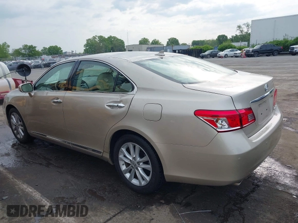 2011 Lexus ES with VIN JTHBK1EG3B2464159, listed as a IAAI auction lot 42040651 with 162,261 mi miles. Bid and sale history available at carsss.com. Image 14.