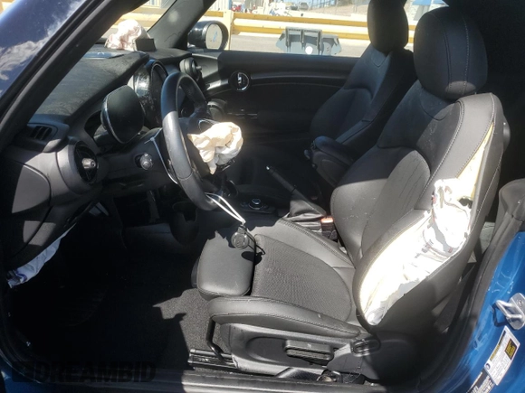 2024 MINI Convertible Cooper S with VIN WMW43DL00R3R98526, listed as a Copart auction lot 72037884 with 5,142 mi miles and Salvage Title. Bid and sale history available at carsss.com. Image 7.