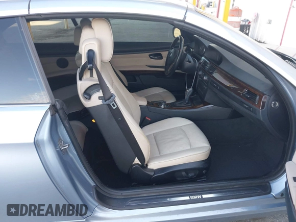 2011 BMW 3 Series 328i with VIN WBADW3C58BE541521, listed as a IAAI auction lot 41631382 with 112,396 mi miles. Bid and sale history available at carsss.com. Image 5.