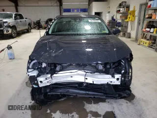 2025 Toyota Camry LE z VIN 4T1DAACK9SU506208, wystawiony jako Copart lot #56706605 z przebiegiem 17 651 mil mil oraz Szkoda całkowita • Salvage title. Historia ofert i sprzedaży dostępna na DreamBid. Obrazek 5.