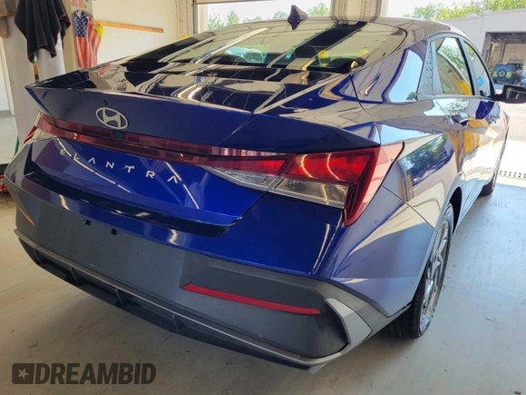 2024 Hyundai Elantra SEL with VIN KMHLM4DG9RU648650, listed as a IAAI auction lot 42853007 with 29,591 mi miles and . Bid and sale history available at DreamBid. Image 21.