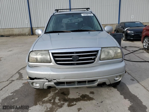 2005 Suzuki Grand Vitara LX with VIN JS3TD62V054100694, listed as a Copart auction lot 44498725 with 171,218 mi miles and Non Repairable. Bid and sale history available at carsss.com. Image 5.