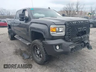 2015 GMC Sierra 2500HD available WiFi Denali with VIN 1GT120E84FF681816, listed as a IAAI auction lot 40967677 with 187,561 mi miles. Bid and sale history available at carsss.com. Image 1.